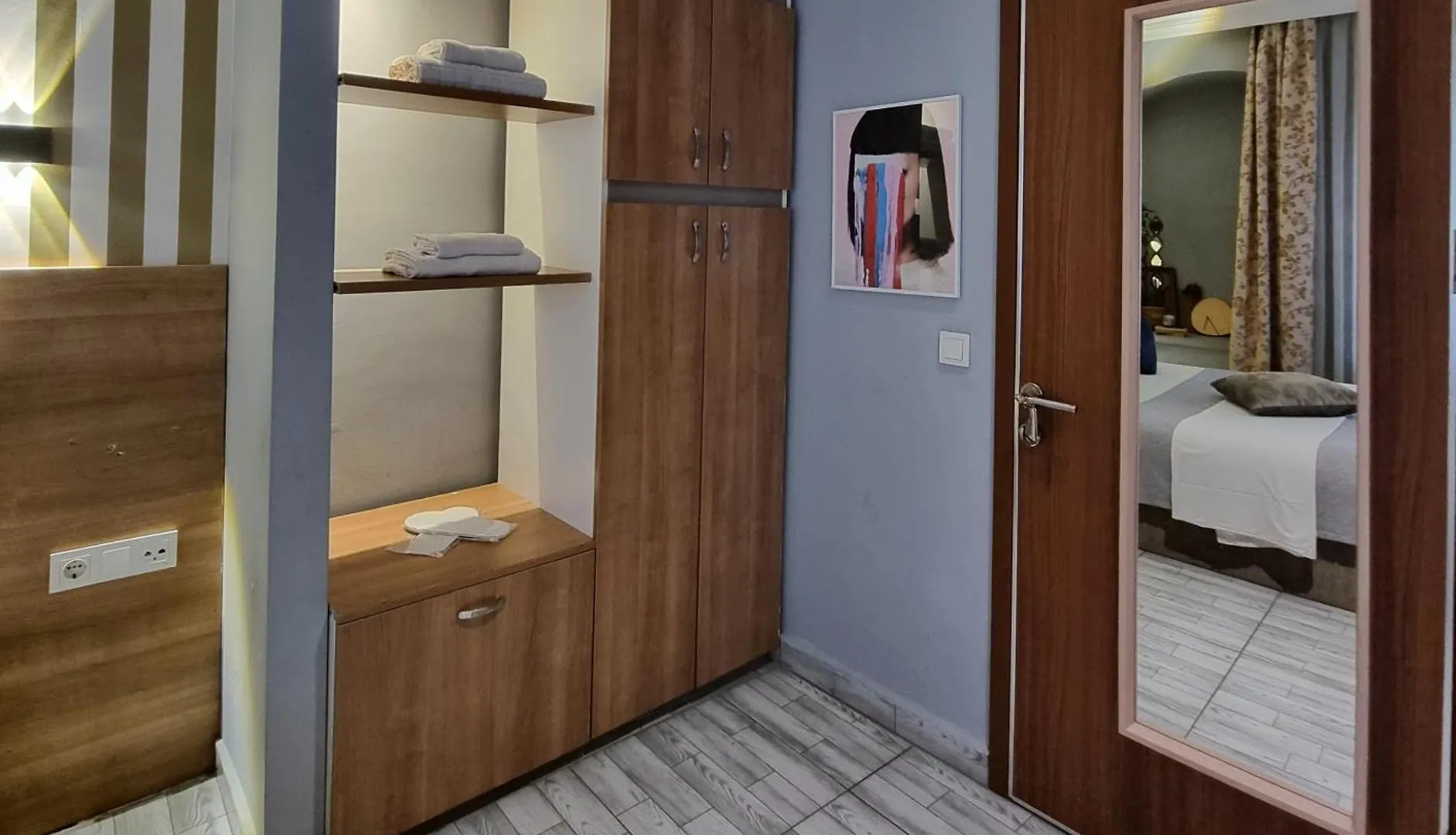 Mayata Gallery Стамбул 0*,